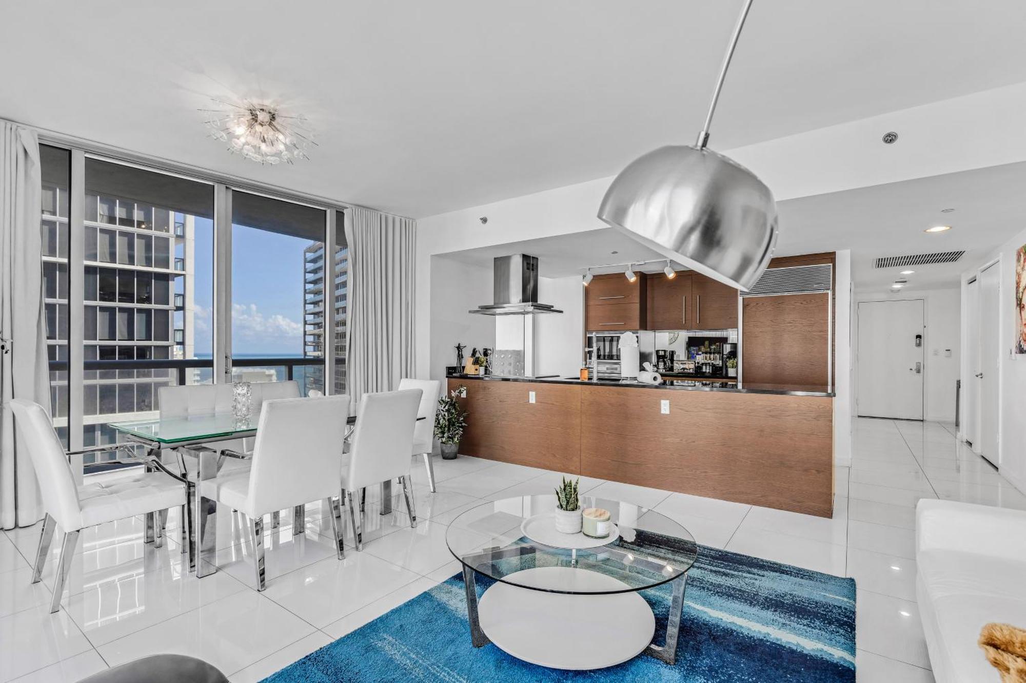 Luxurious Condo At Icon With Views Miami Exterior foto
